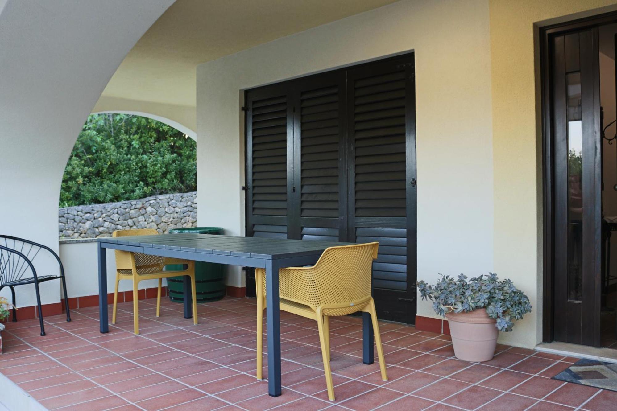 Appartement Apartman Mariolina à Krk Town Extérieur photo