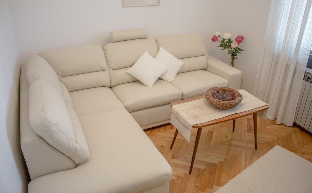 Appartement Apartman Mariolina à Krk Town Extérieur photo